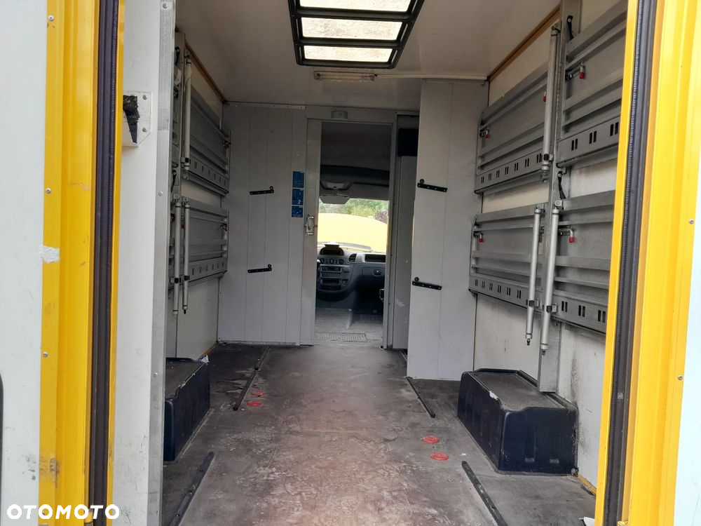 Mercedes-Benz Sprinter - 7