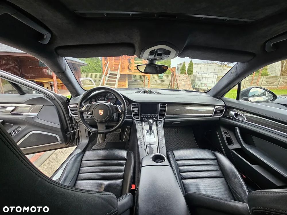 Porsche Panamera Turbo S - 5
