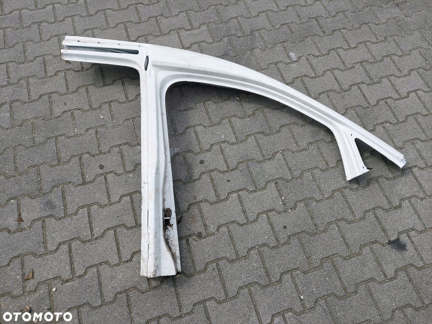 POSZYCIE SŁUPEK PRAWY PRZÓD VW CADDY III 2K5 - 1