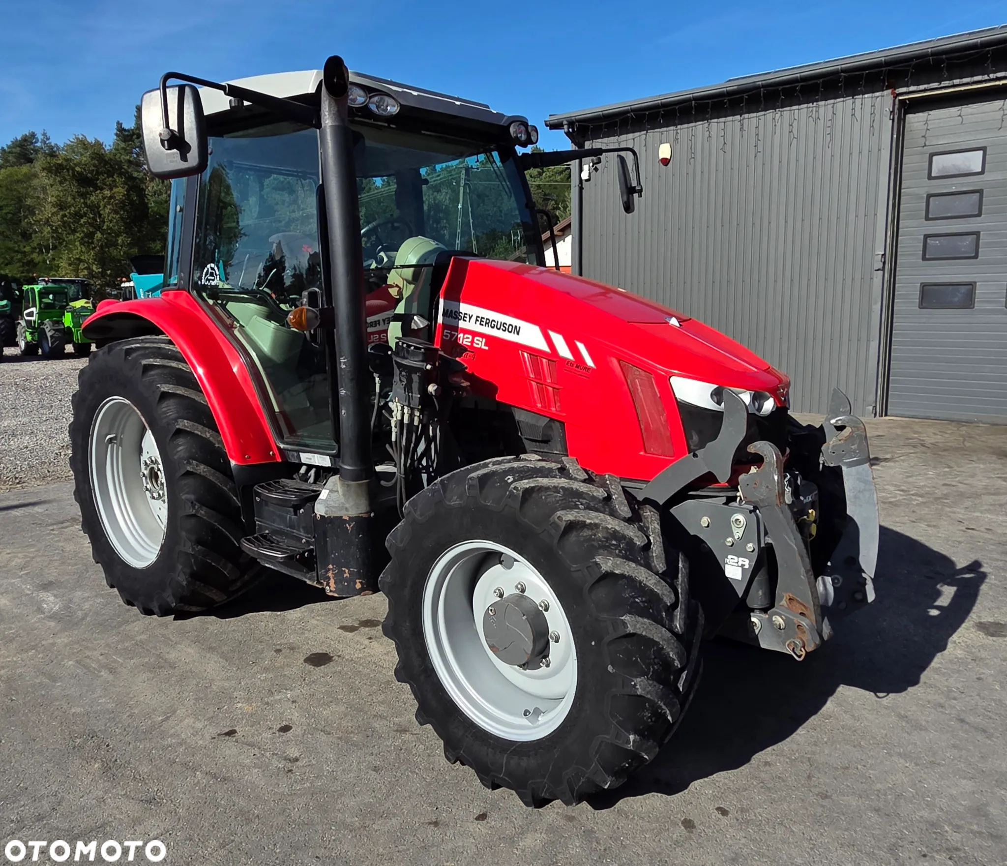 Massey Ferguson 5712 SL Dyna 4 - 2