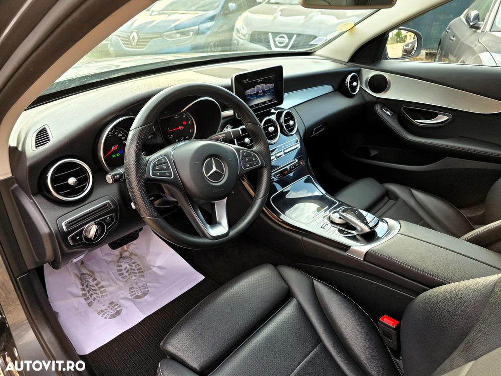 Mercedes-Benz C 220 d 4Matic 7G-TRONIC Exclusive - 23