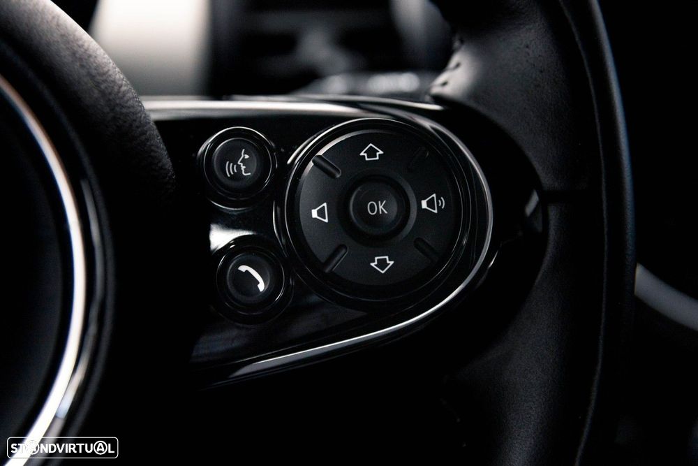 MINI 5 Portas Cooper D Auto - 28