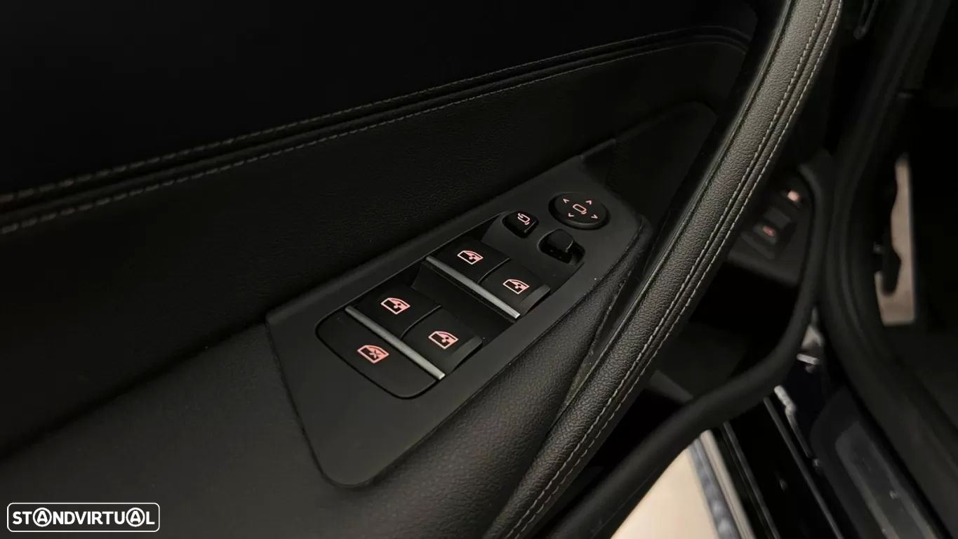 BMW 530 e Pack Desportivo M - 42