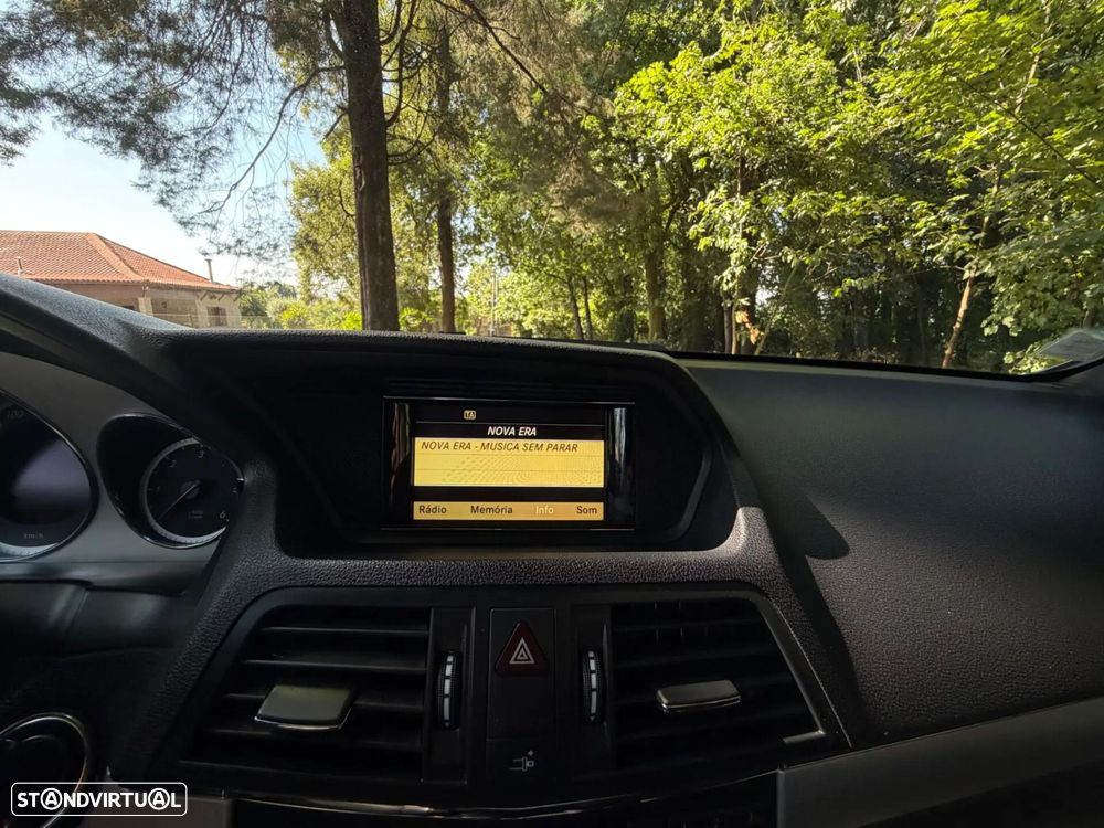 Mercedes-Benz E 220 (BlueTEC) d 9G-TRONIC - 18