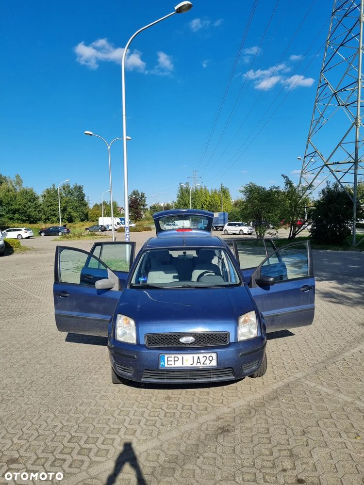 Ford Fusion - 2
