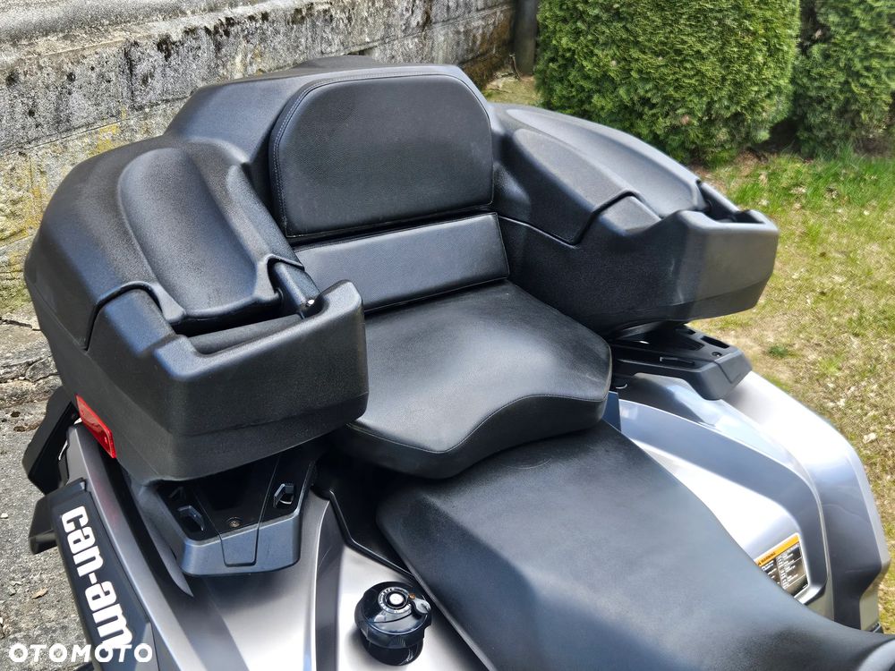 Can-Am Renegade - 32