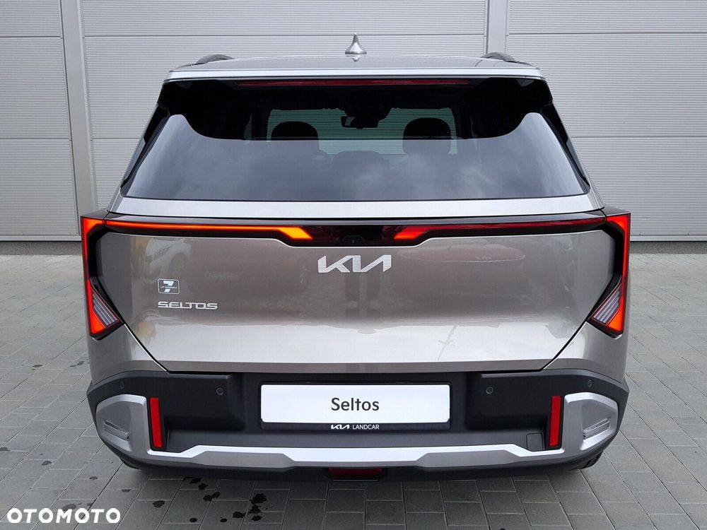 Kia Seltos - 12