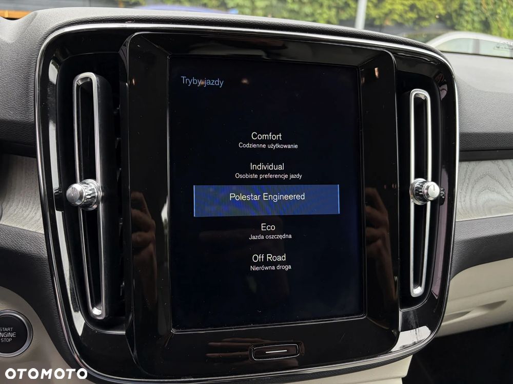 Volvo XC 40 D4 AWD Inscription - 29