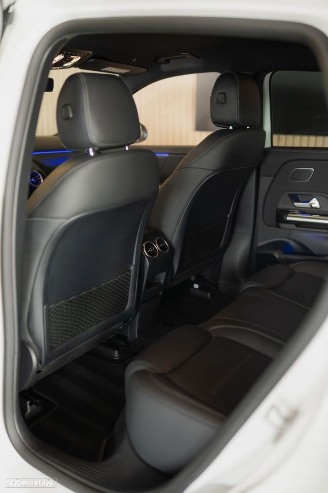 Mercedes-Benz EQA 300 4Matic AMG Line - 38