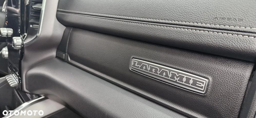 RAM 1500 Crew Cab Laramie - 23