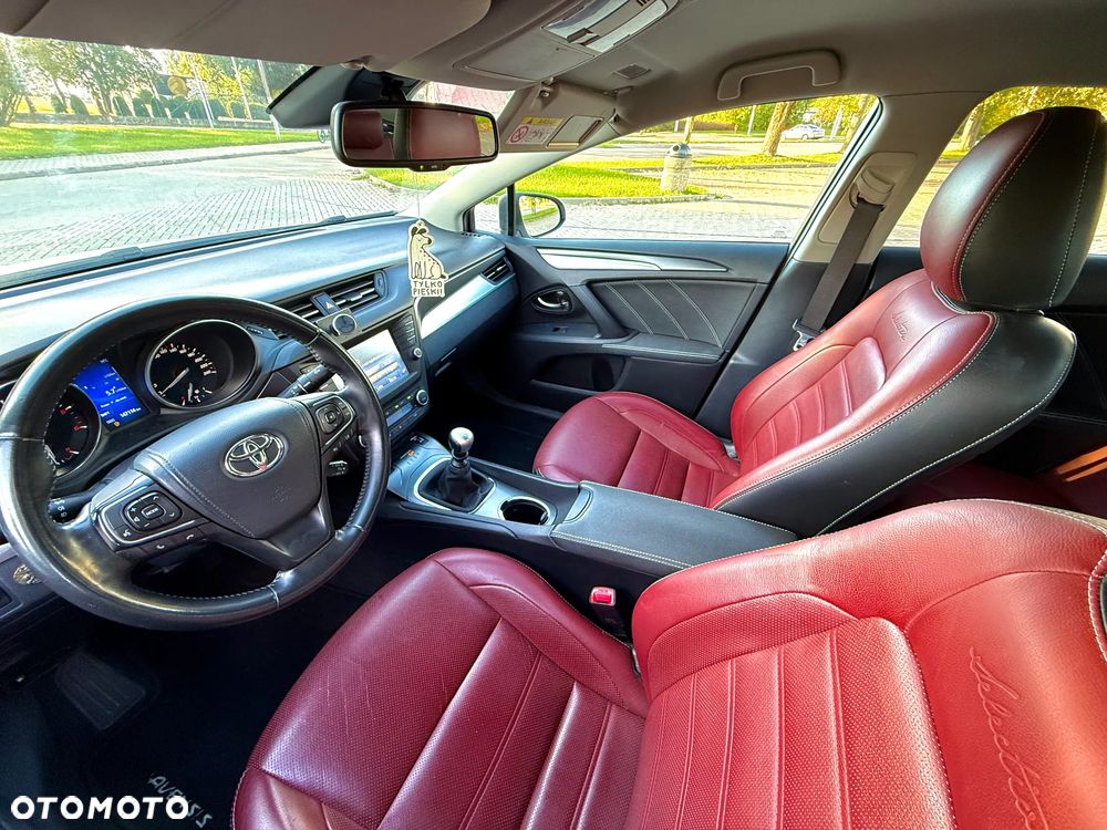 Toyota Avensis - 6