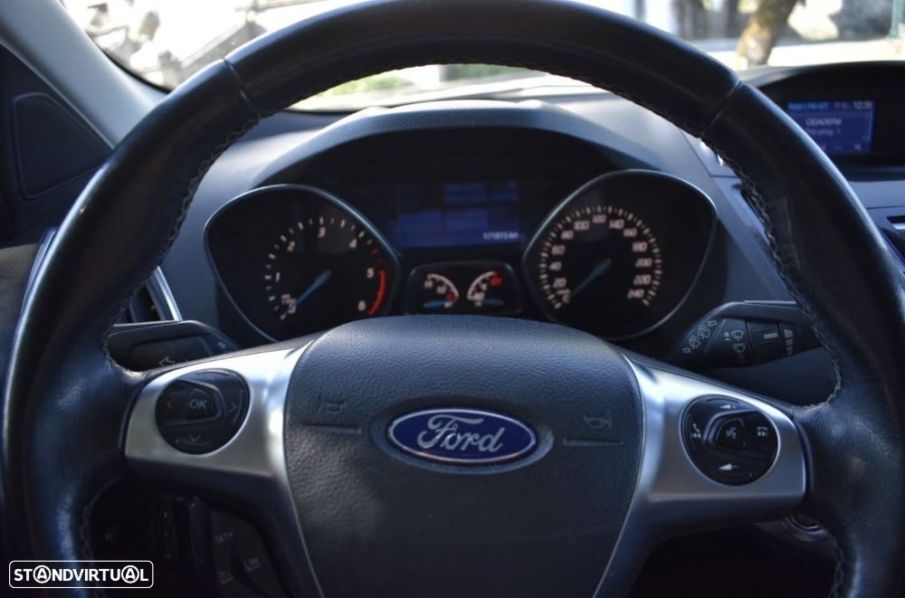 Ford Kuga 2.0 TDCi 4x4 Titanium - 10