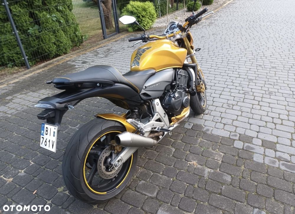 Honda Hornet - 2