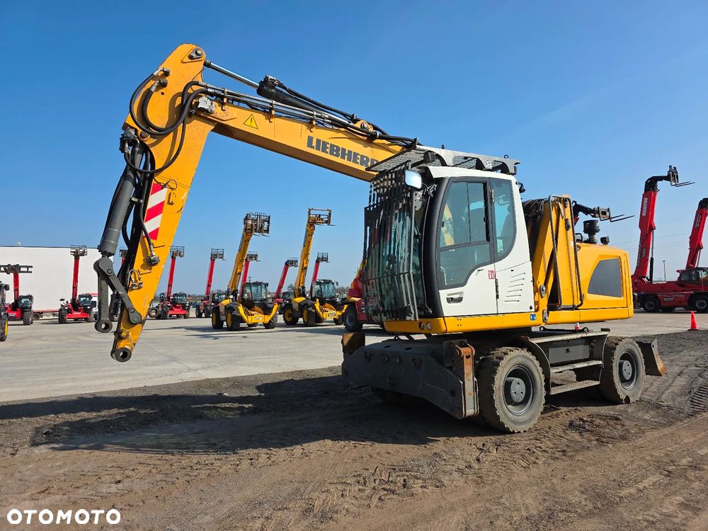 Liebherr A 914 Litronic jak TEREX CAT SENNEBOGEN M497 - 5