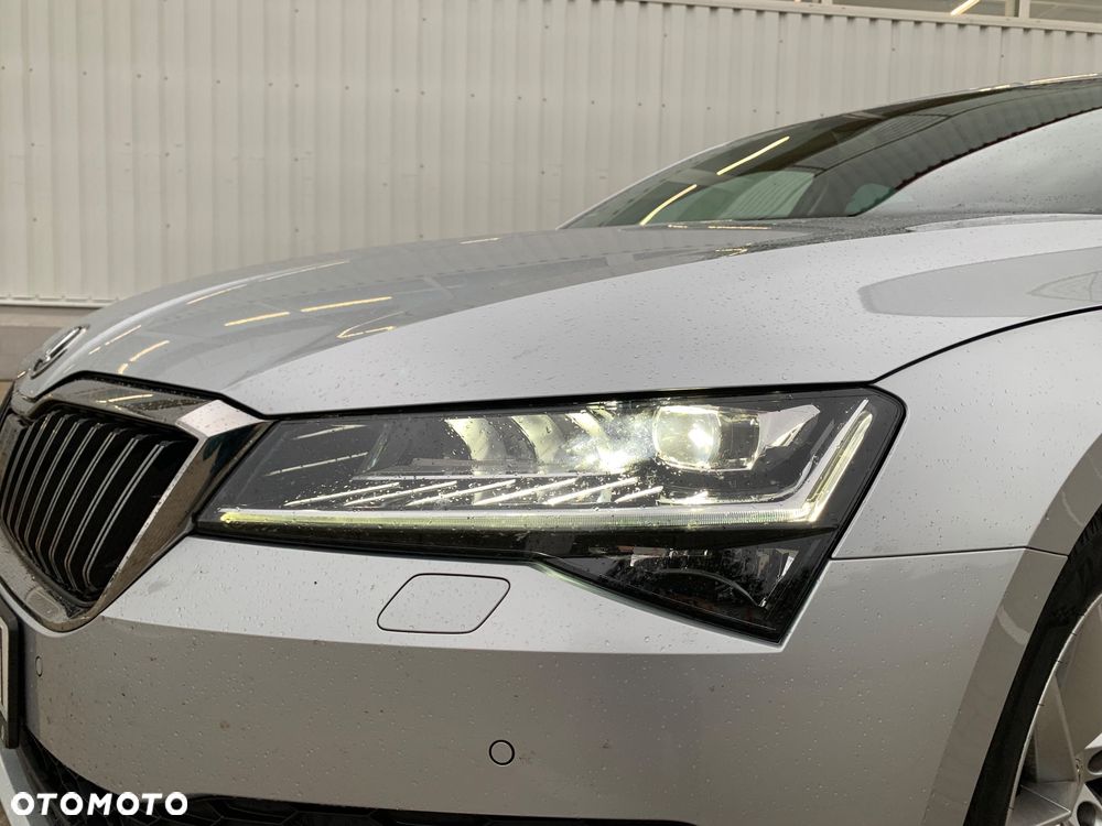 Skoda Superb 1.5 TSI Ambition DSG - 10