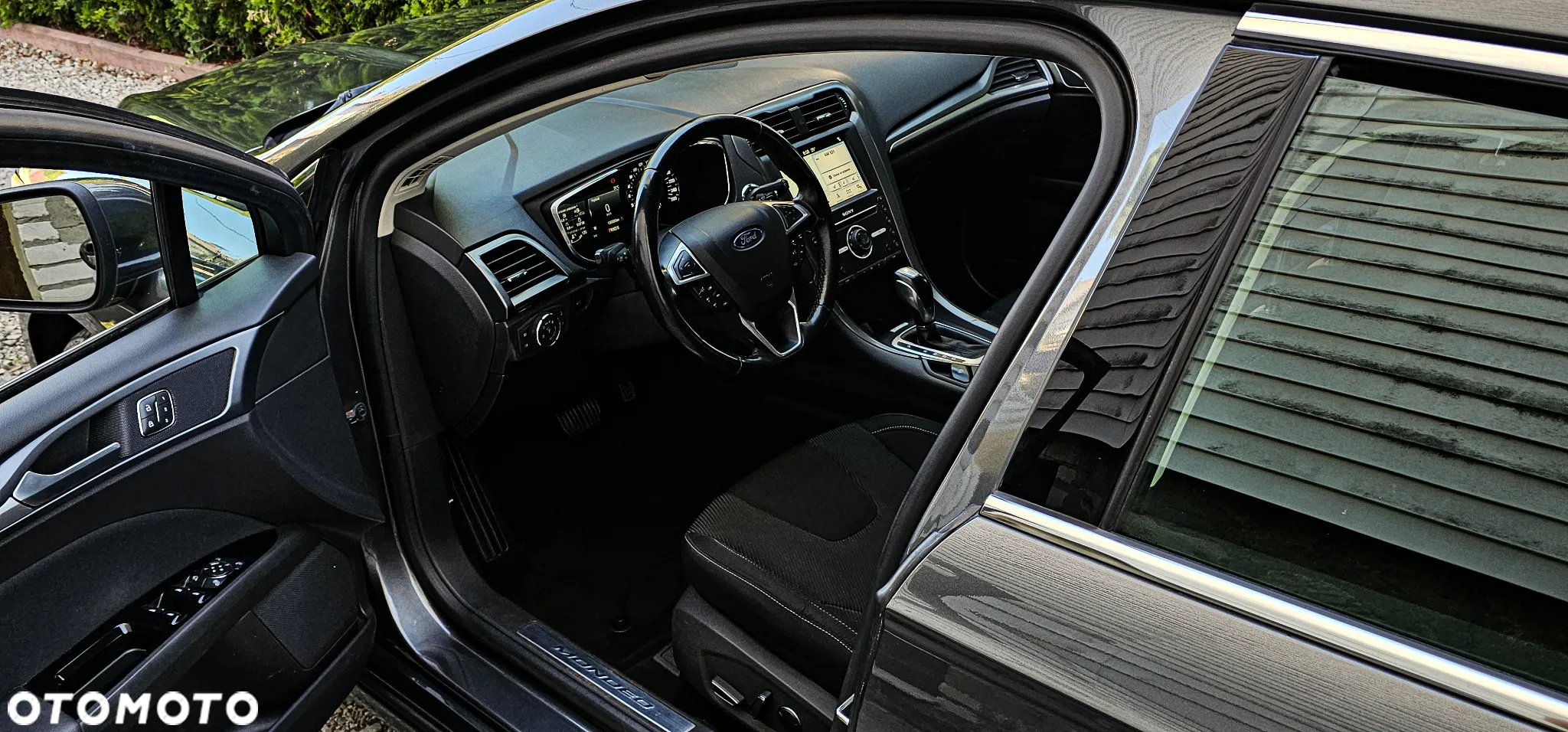 Ford Mondeo 2.0 TDCi Start-Stopp PowerShift-Aut Titanium - 25
