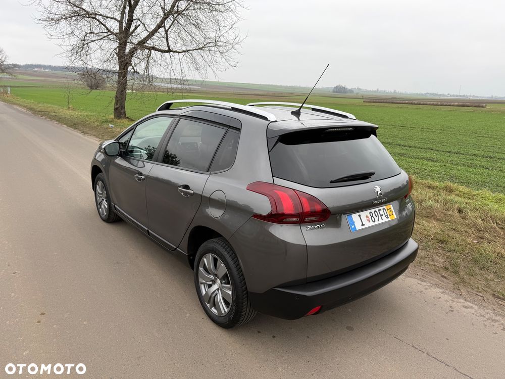 Peugeot 2008 PureTech 82 Urban Move - 5