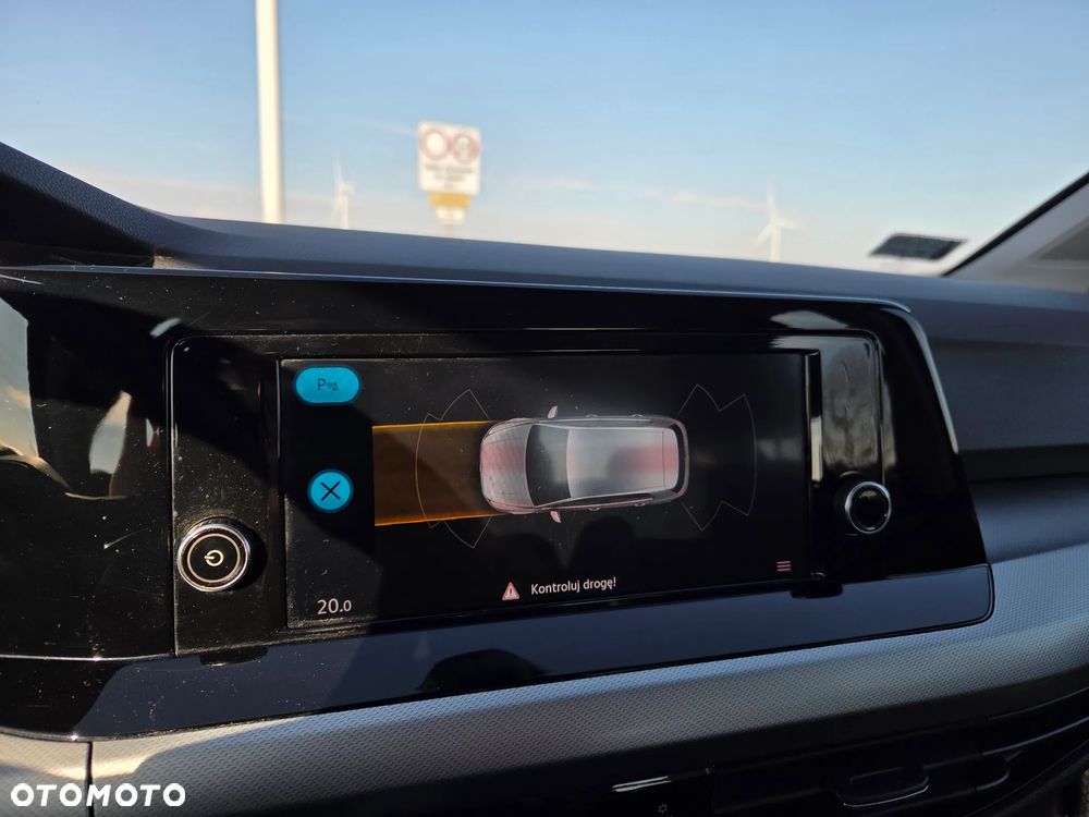 Volkswagen Golf - 24