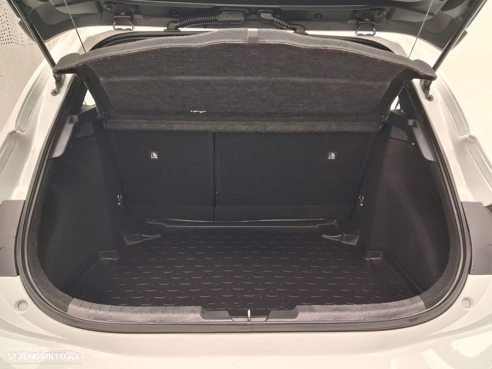 Toyota Corolla - 10