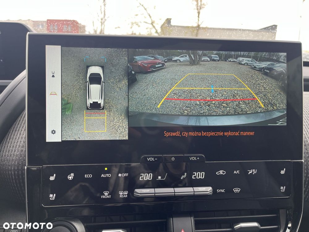 Toyota bZ4X 71.4kWh Executive - 8