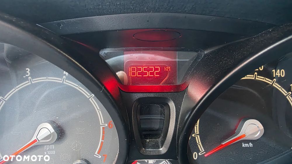 Ford Fiesta 1.25 Ambiente EU5 - 9