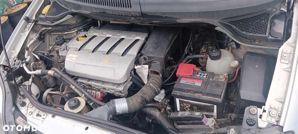 Renault Scenic 2.0 16V Alize - 12