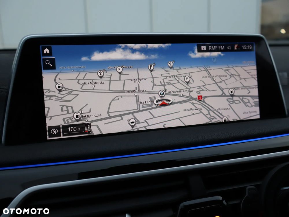 BMW Seria 7 750i xDrive sport - 19