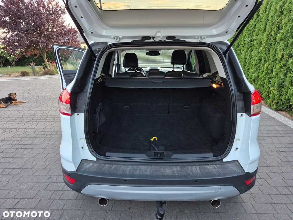 Ford Kuga - 27
