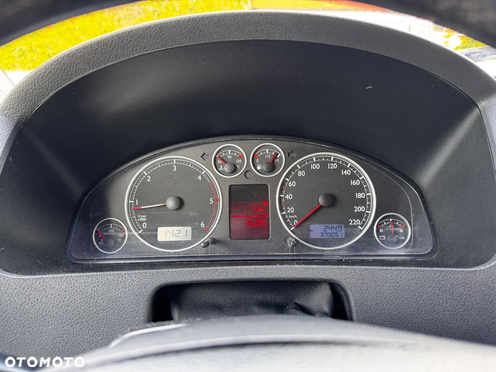 Volkswagen Caravelle L2 4Motion - 11