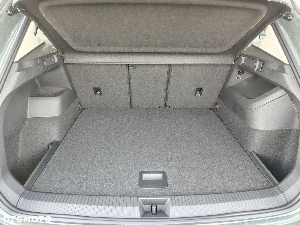 Volkswagen Tiguan - 12