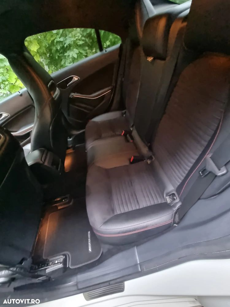 Mercedes-Benz CLA - 9