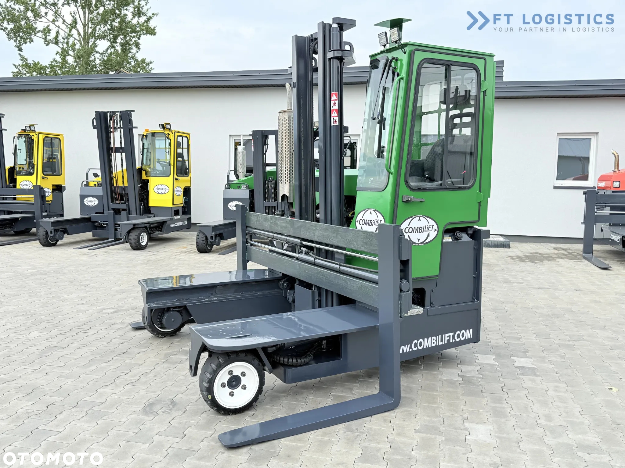 Combilift C3000 / DIESEL / DUPLEX - 4000MM / SZEROKI POZYCJONER WIDEŁ 2700MM / PEŁNA OGRZEWANA KABINA / JEDYNIE 6905H/ STAN - JAK NOWY! - 3