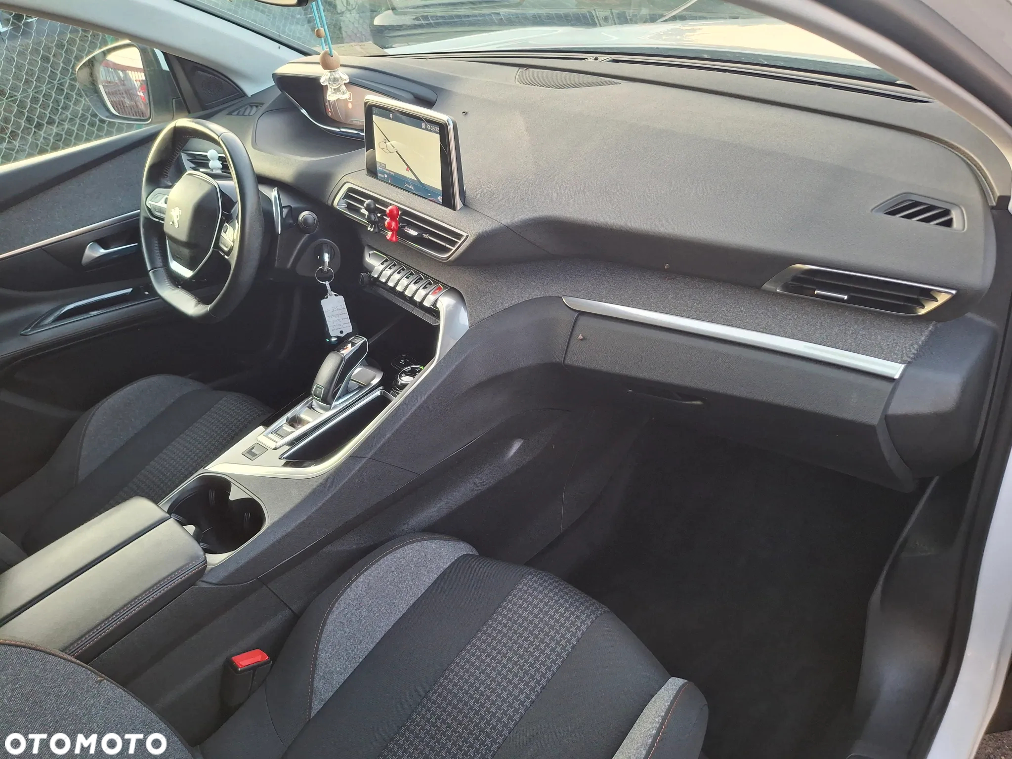 Peugeot 3008 - 8