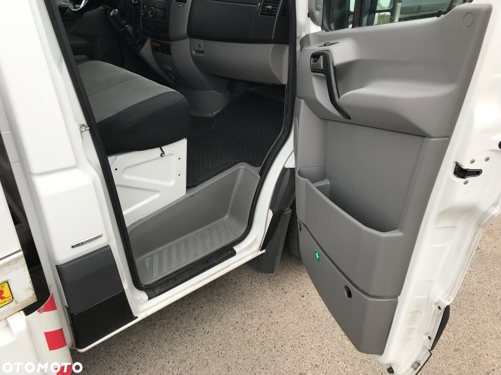 Mercedes-Benz Sprinter 319 - 14