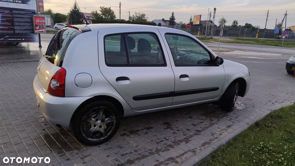 Renault Clio - 5