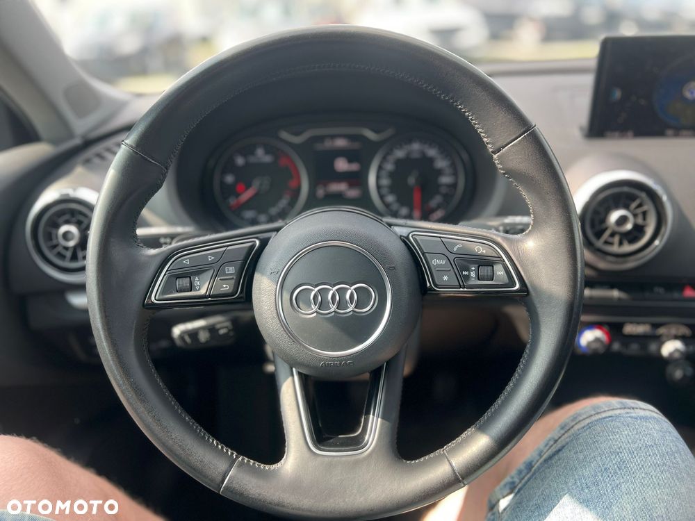 Audi A3 Sportback - 13