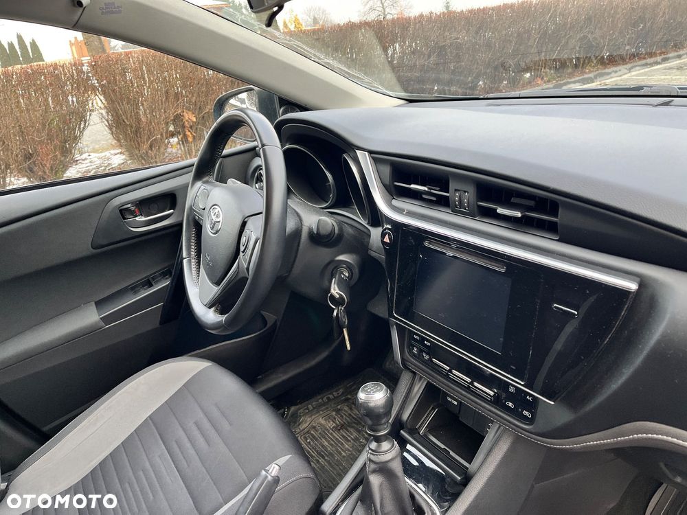 Toyota Auris 1.6 Comfort - 14
