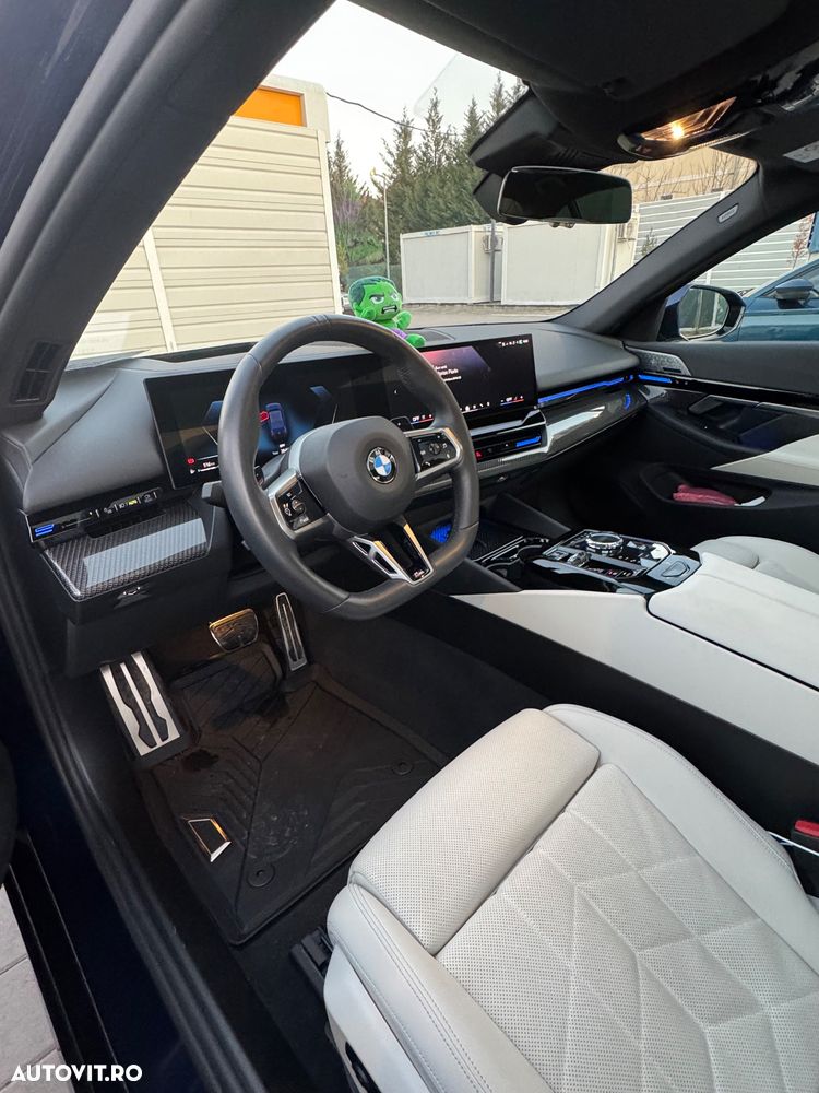 BMW Seria 5 520d AT MHEV - 23