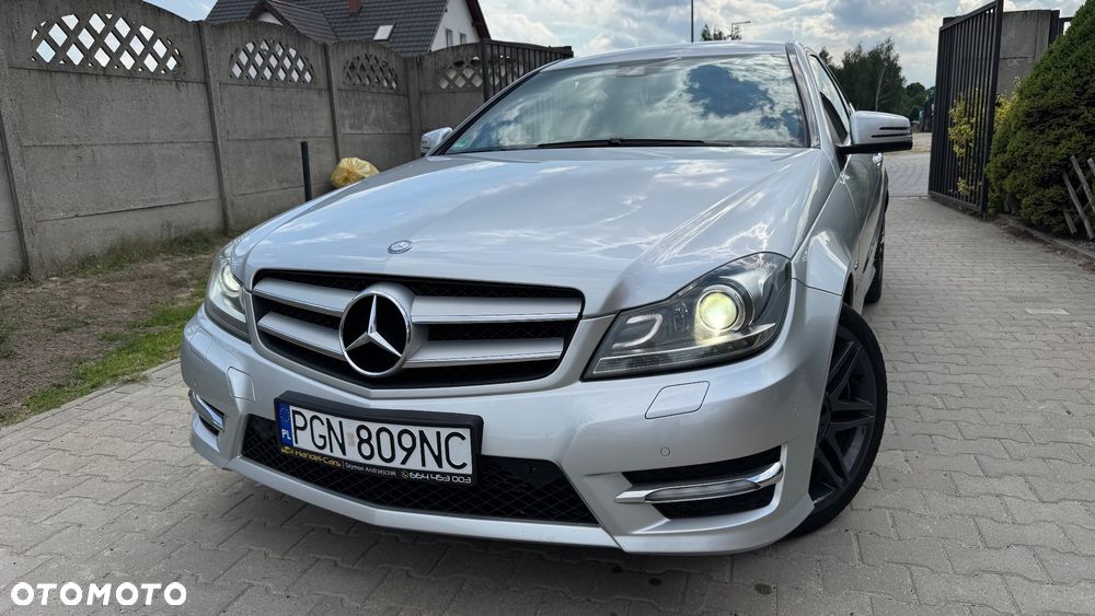 Mercedes-Benz Klasa C 250 CGI BlueEff Sport - 4