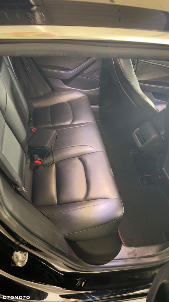 Tesla Model 3 Long Range AWD - 6