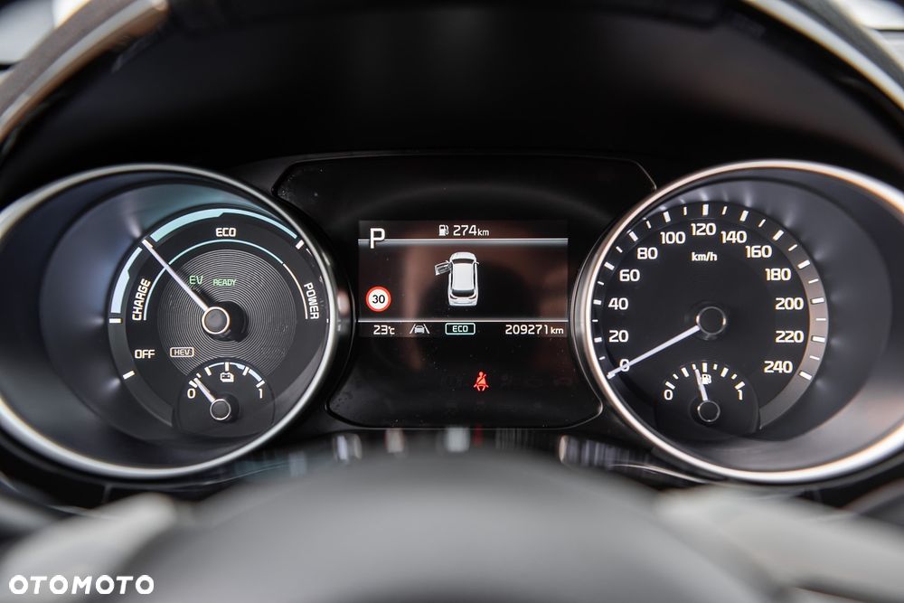 Kia Ceed 1.6 GDI DCT OPF Platinum Edition - 19