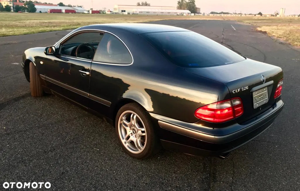 Mercedes-Benz CLK 320 - 5