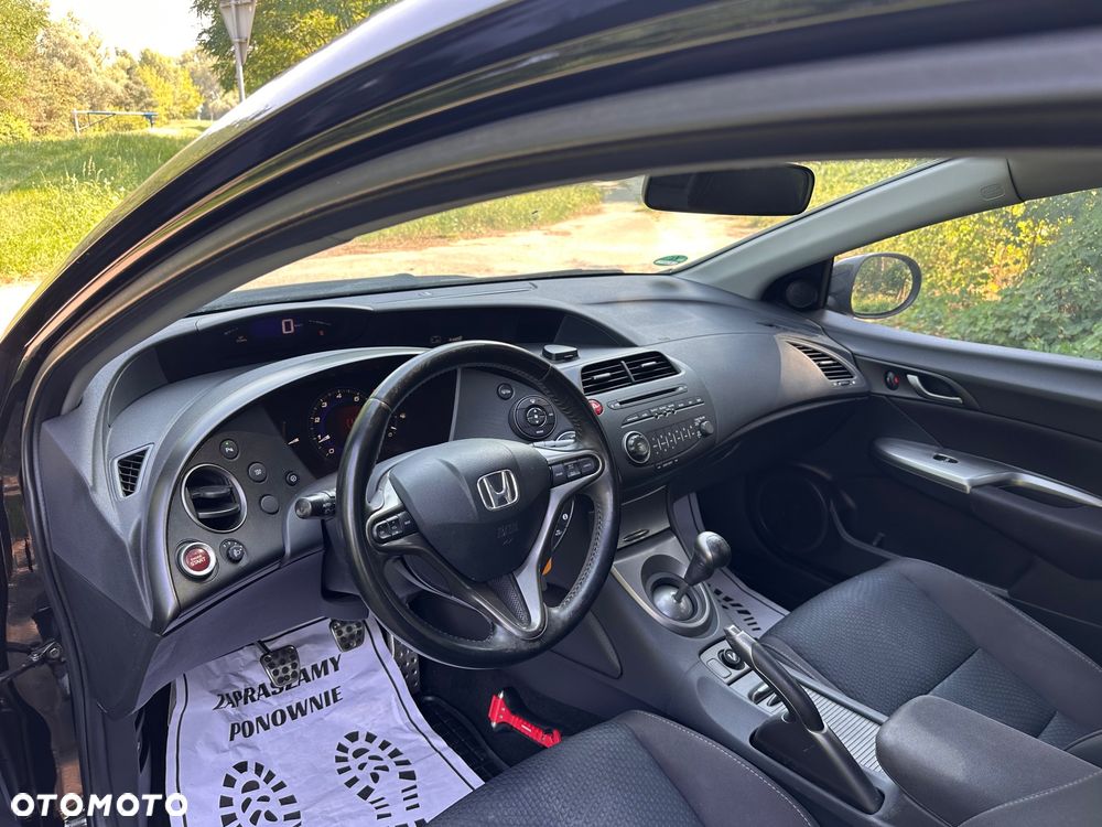 Honda Civic 1.8i-VTEC Sport - 10