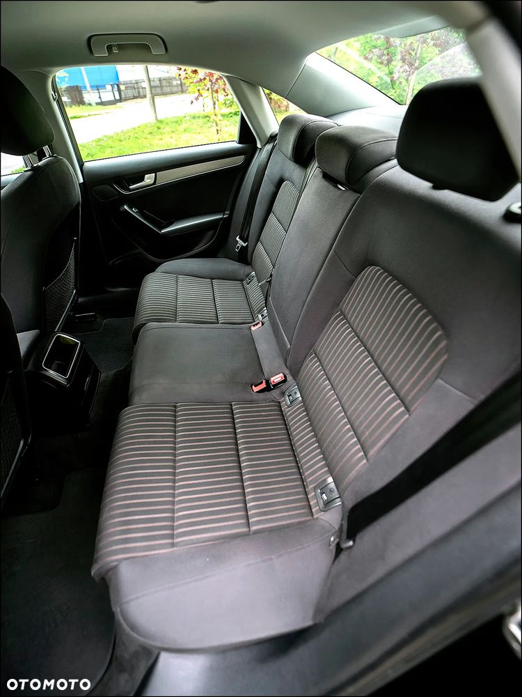 Audi A4 Limousine - 35