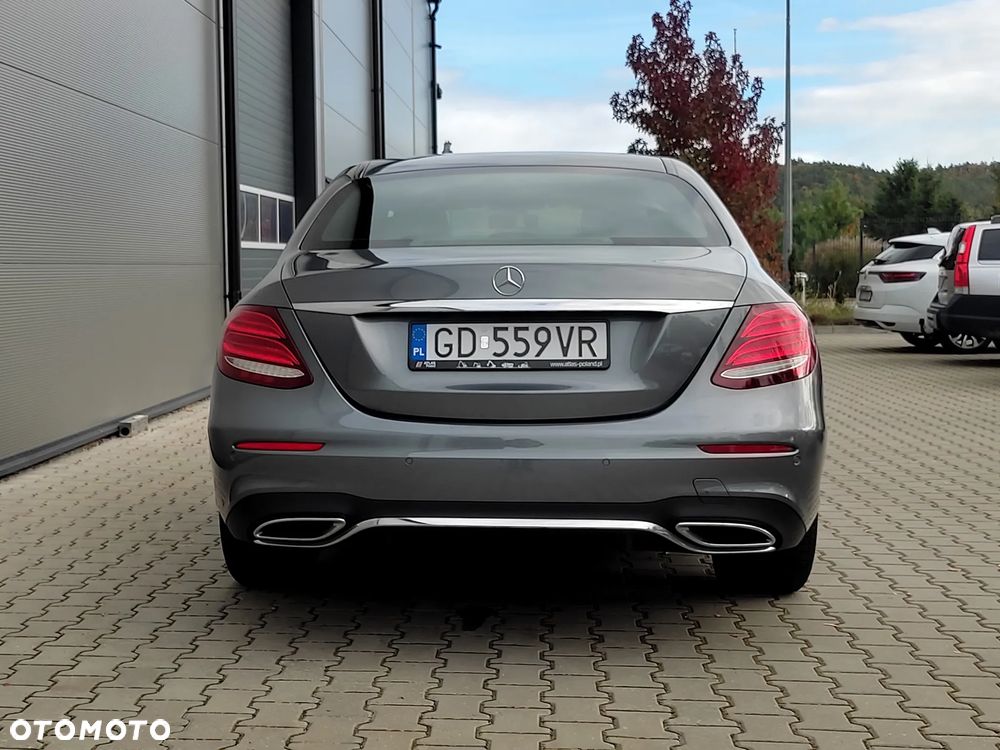 Mercedes-Benz Klasa E 220 d 9G-TRONIC - 5