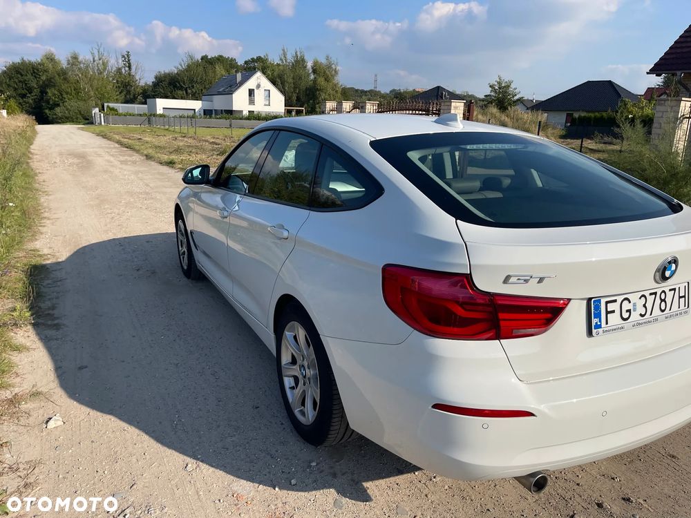 BMW 3GT 318d - 11