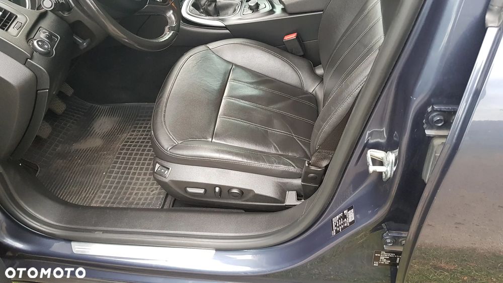 Opel Insignia 2.0 CDTI Cosmo - 4