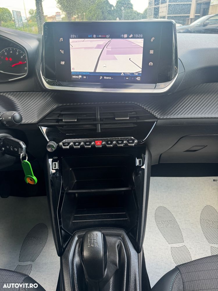 Peugeot 208 PureTech 75 Allure Pack - 8