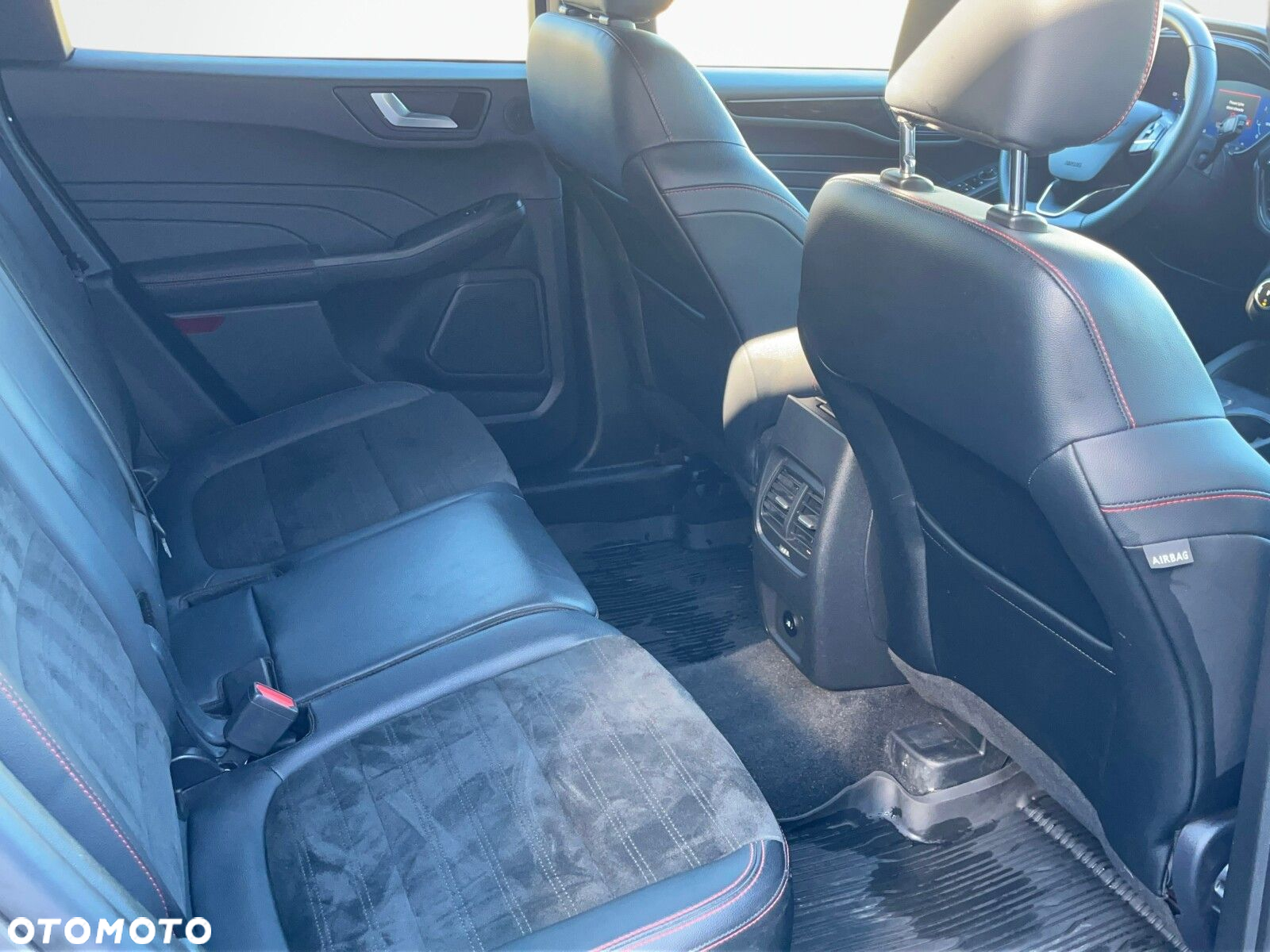 Ford Kuga - 16