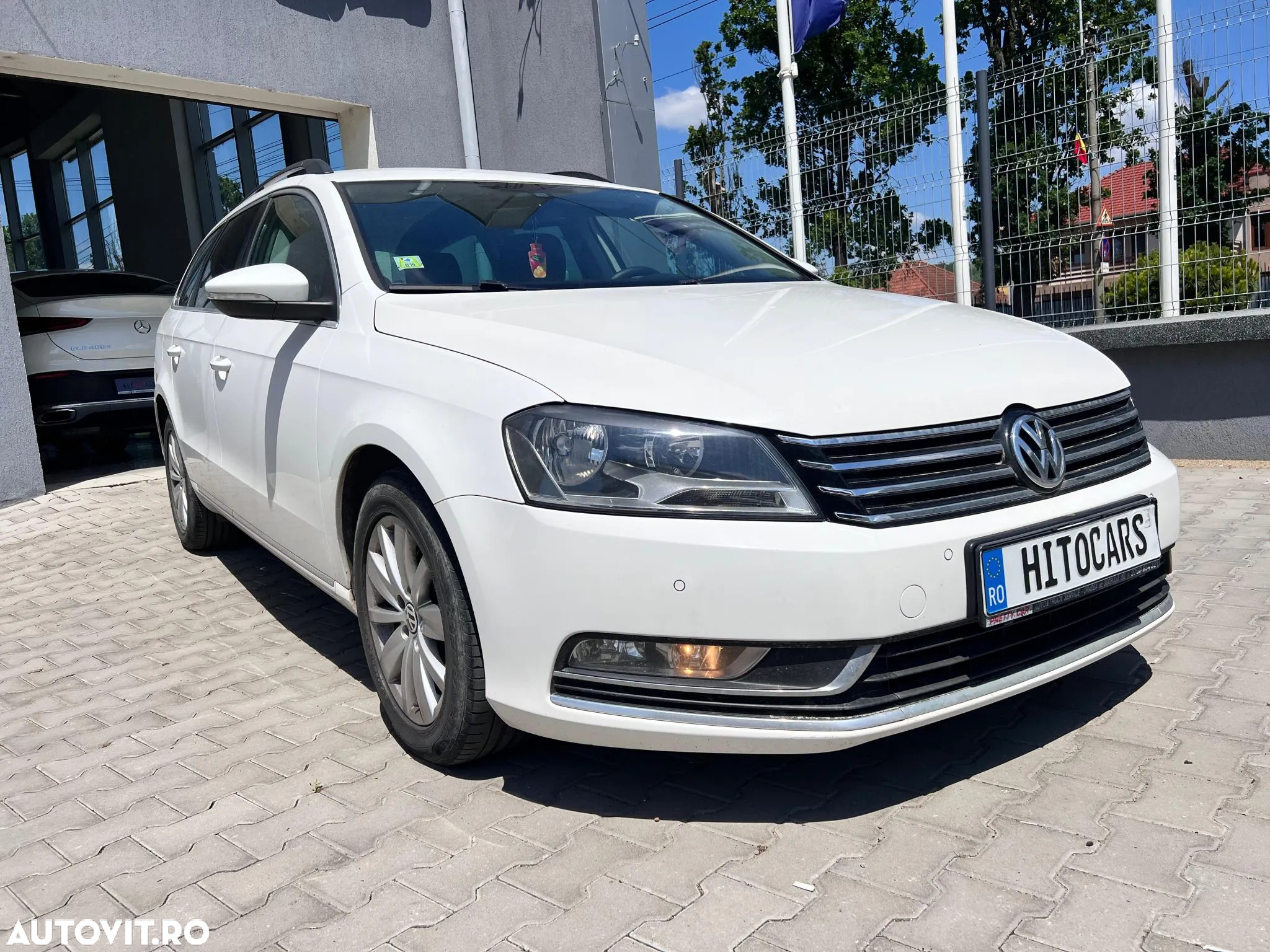 Volkswagen Passat - 2